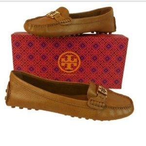 Tory Burch-Kendrick driver Royal Tan/Almond
